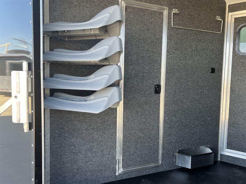 2026 smc patriot 14' livestock 13' living quarters
