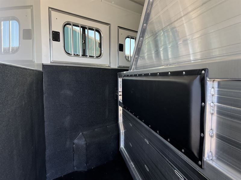 2026 Cimarron 3 horse bumper pull trailer