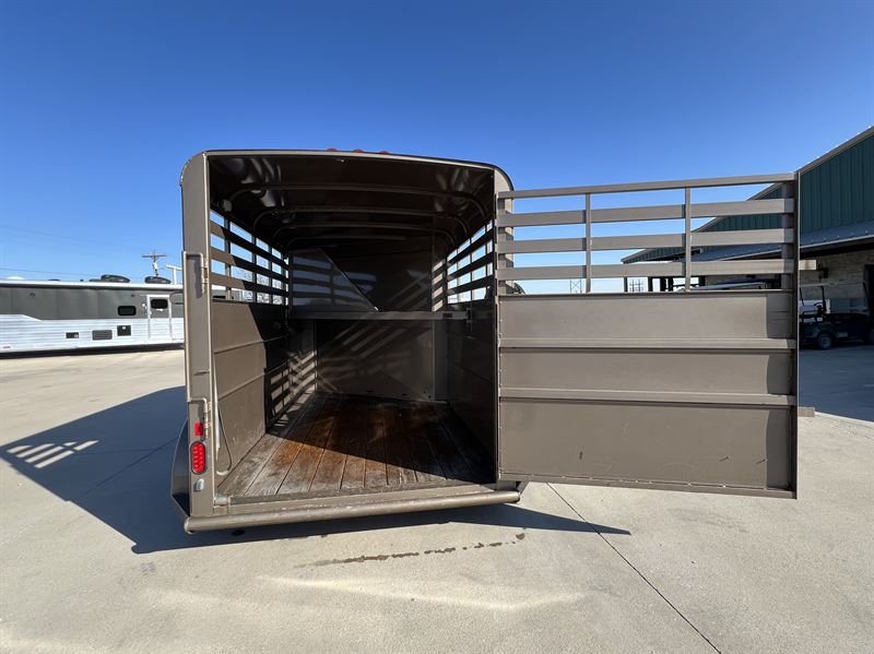 2021 Delta 2 horse bumper pull trailer