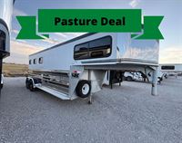 2003 3 horse Sundowner 3 Horse Gooseneck Trailer