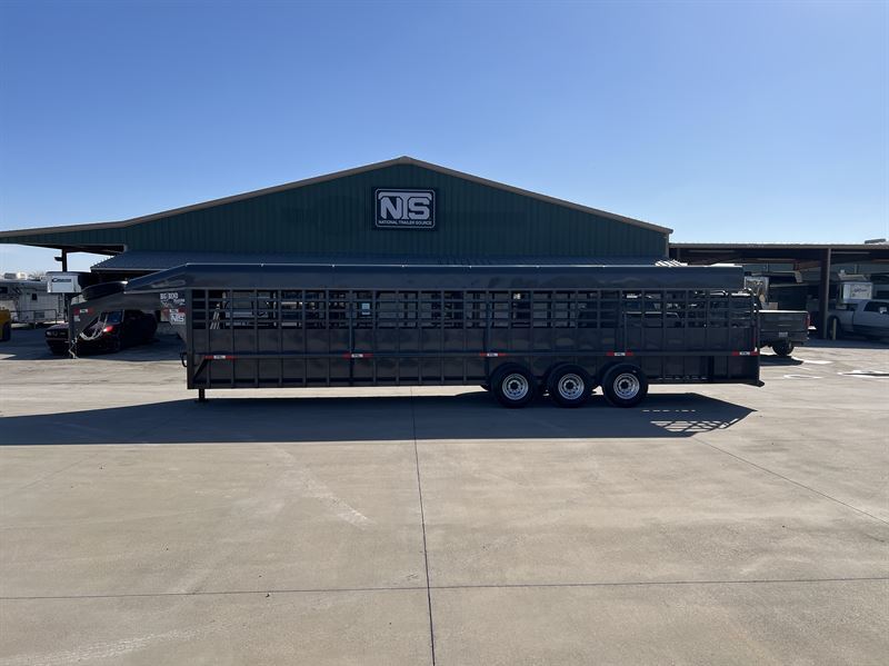 2026 Big Bend 32' Livestock Gooseneck Trailer
