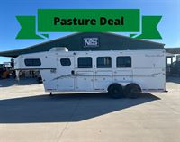 2002  horse Trails West 3 Horse Gooseneck Trailer