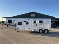 2026 2 horse SMC Patriot 2 Horse 9' Living Quarters