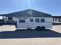 2026 3 horse Bison Ranger 3 Horse 6' Living Quarters