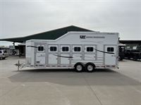 2025 5 horse Platinum 5 Horse Side Load Bumper Pull Trailer