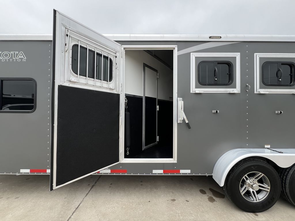 Trailer Image