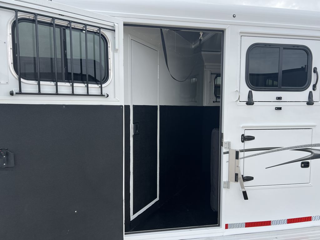 2026 Trails West 4 horse gooseneck trailer