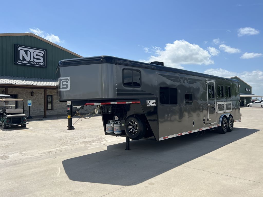 2026 Bison ranger 3 horse 11' living quarters