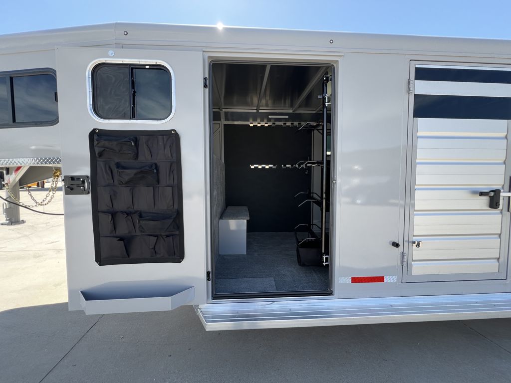 2026 Trails West 24' livestock gooseneck trailer