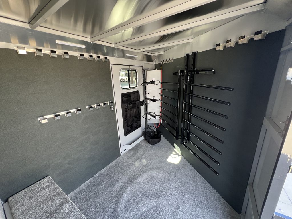 2026 Trails West 24' livestock gooseneck trailer