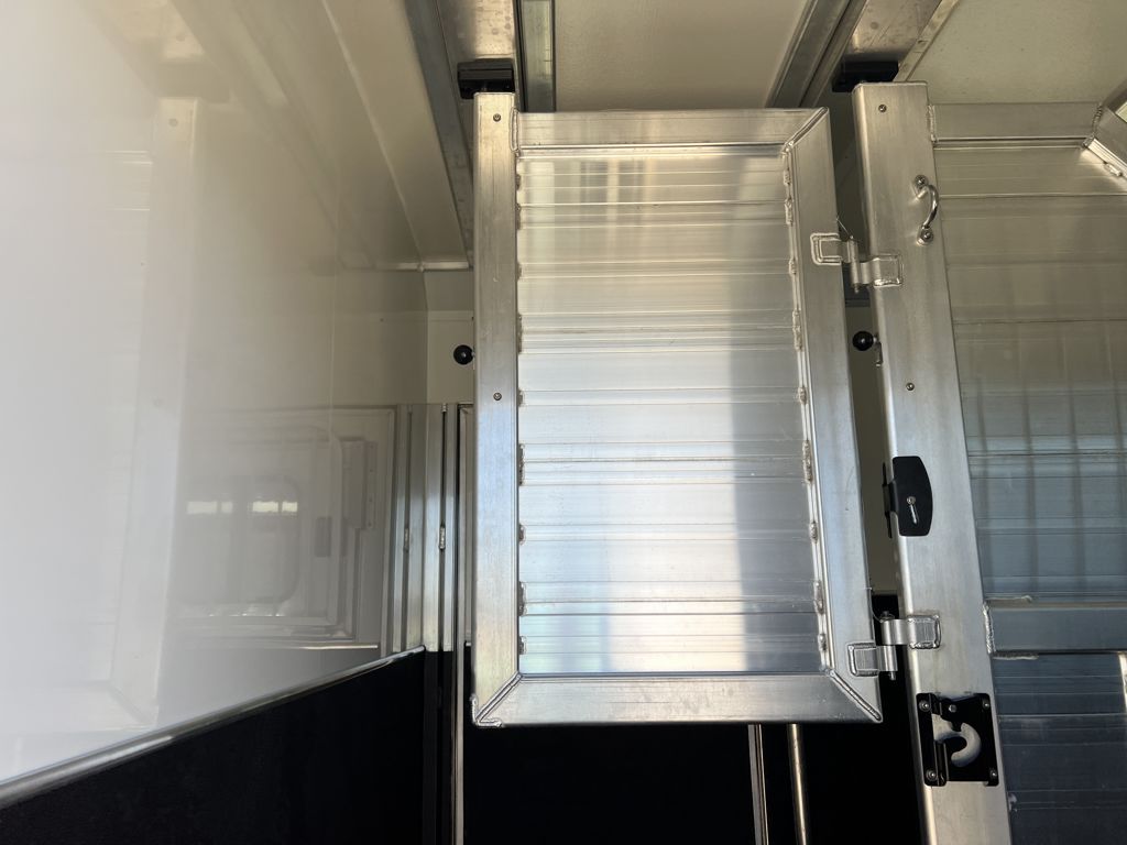 2027 Cimarron 2 horse straight load bumper pull trailer