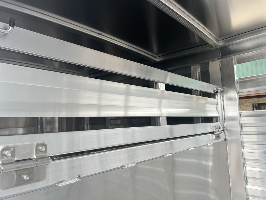 2026 Exiss 24' livestock gooseneck trailer