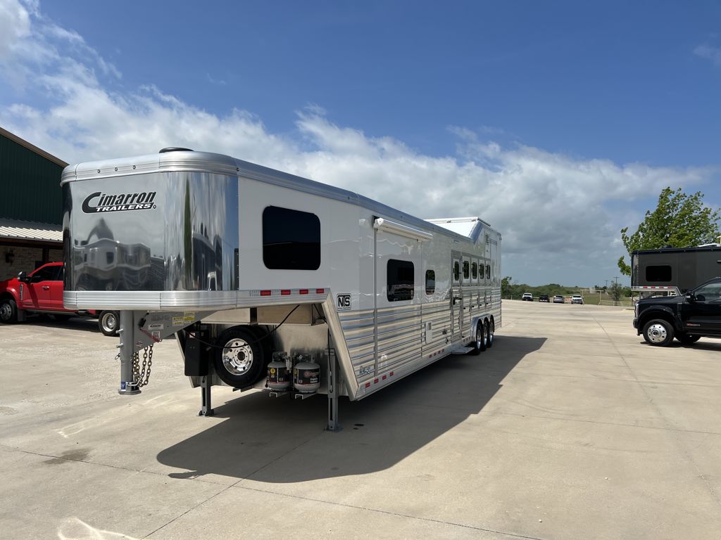 2026 Cimarron 5 horse side load with 15'11" outlaw conversions
