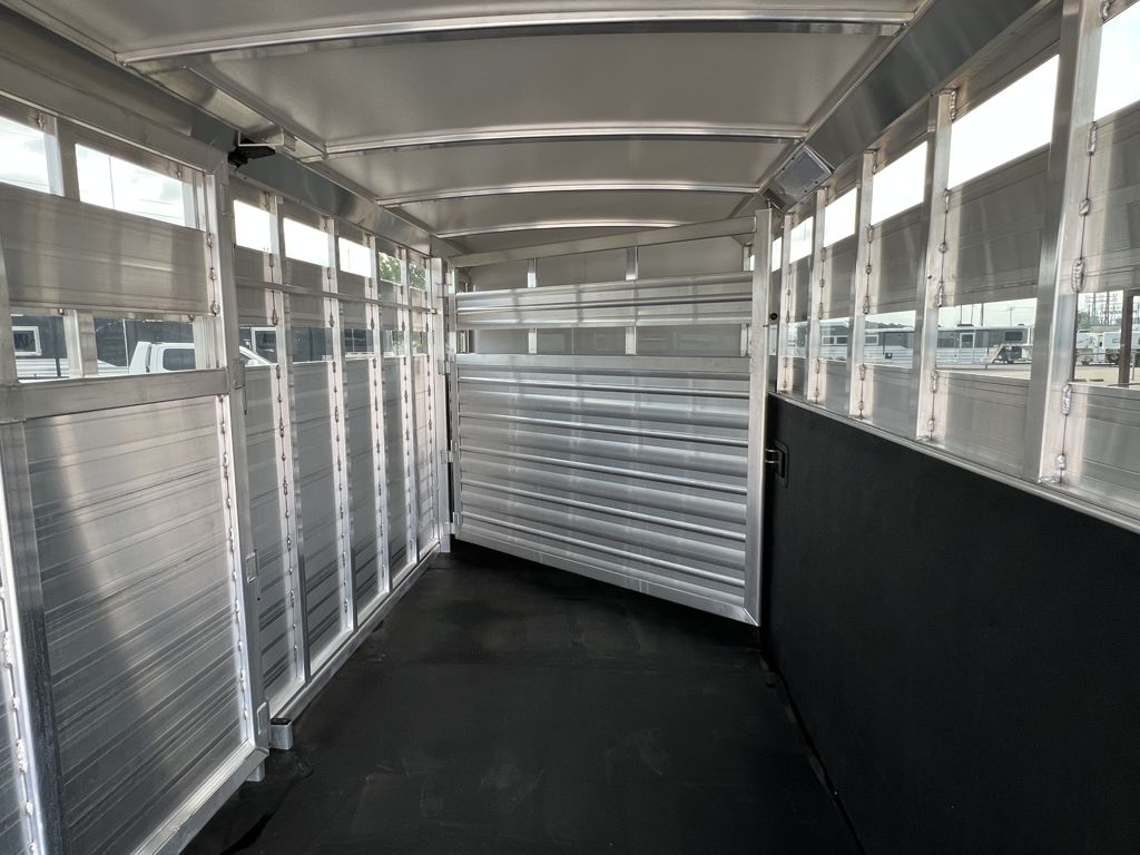 2026 Cimarron 24' livestock gooseneck trailer