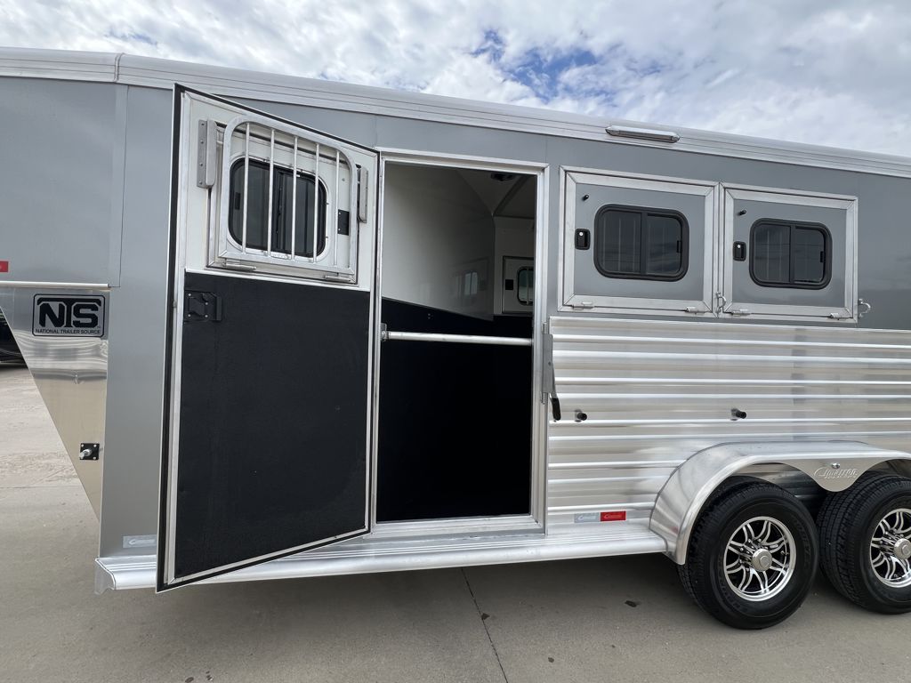 2027 Cimarron 3 horse gooseneck trailer