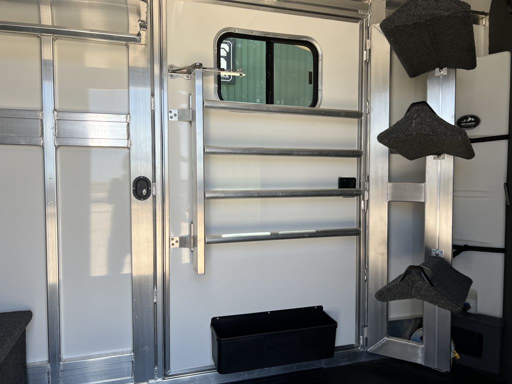 2026 Cimarron 24' livestock gooseneck trailer