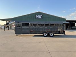 2026 Stock horse Big Bend 26' Livestock with Trainers Split Tack