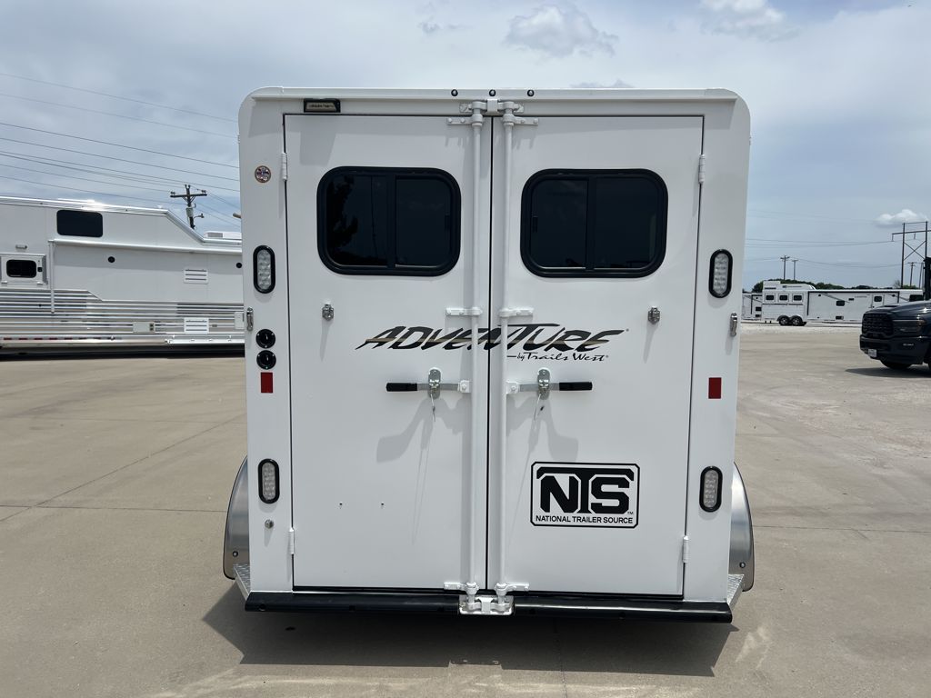 2026 Trails West 2 horse bumper pull trailer