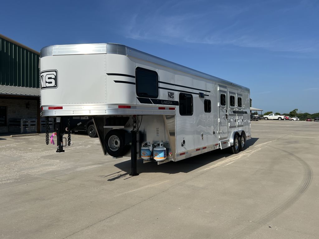 Trailer Photo 2