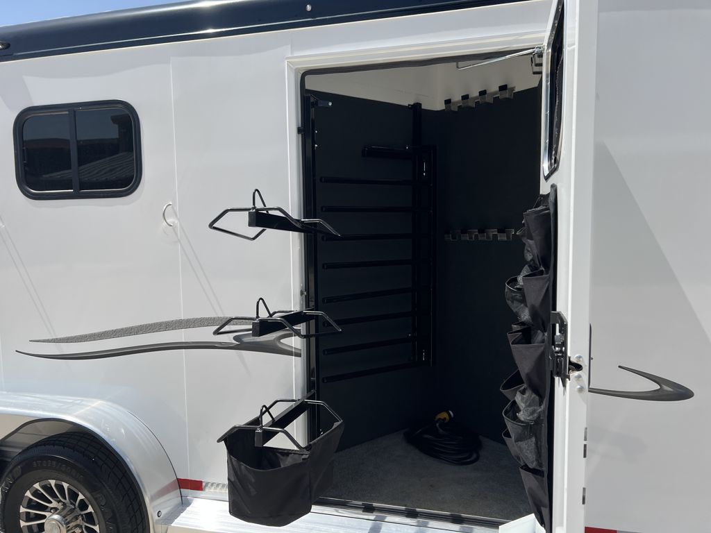 Trailer Photo 11