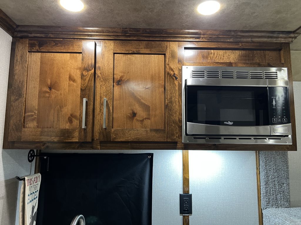 Trailer Photo 18