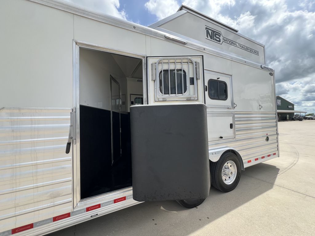 2024 Cimarron 3 horse side load 12' living quarters