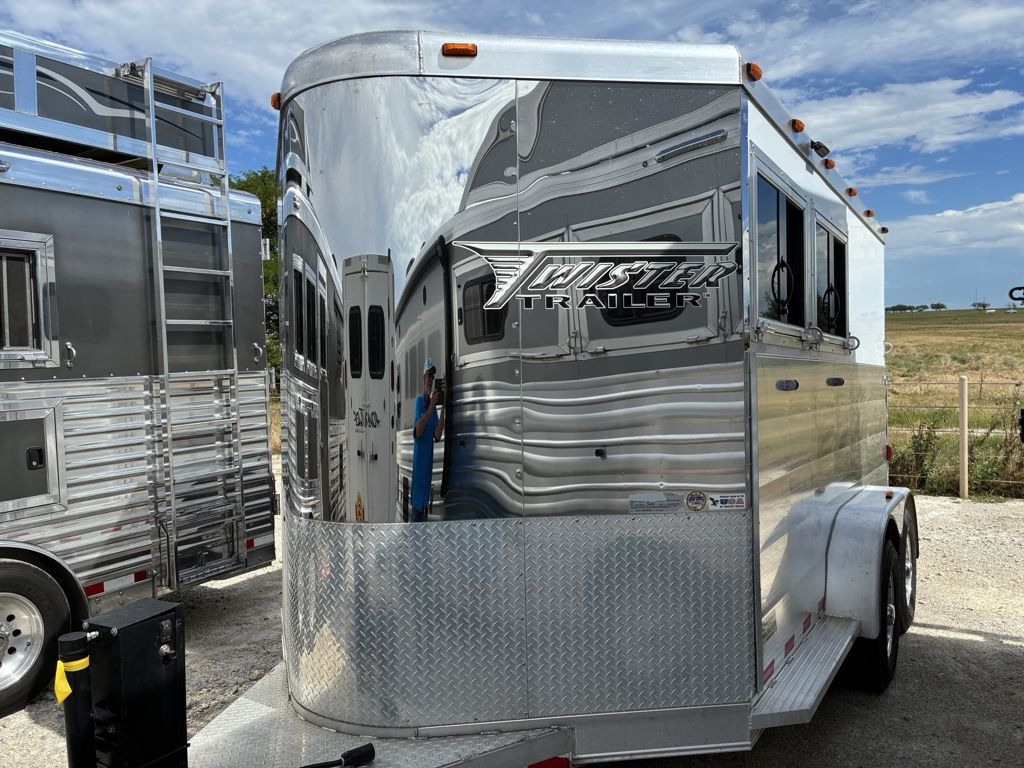 2019 Twister Trailer 2 horse slant load bumper pull trailer