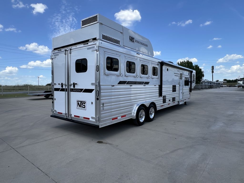 Trailer Photo 10