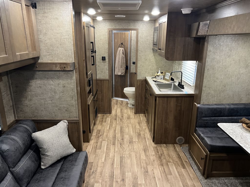 Trailer Photo 18