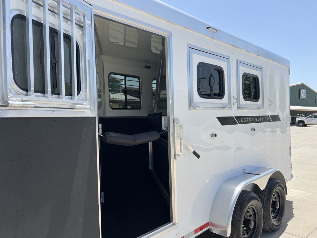 Trailer Photo 2