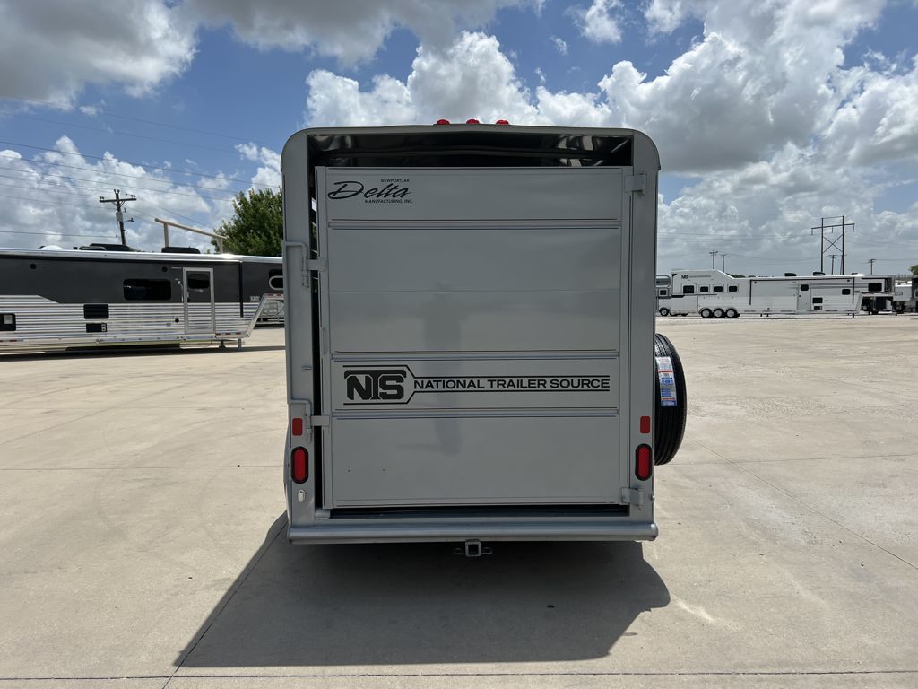 Trailer Photo 5