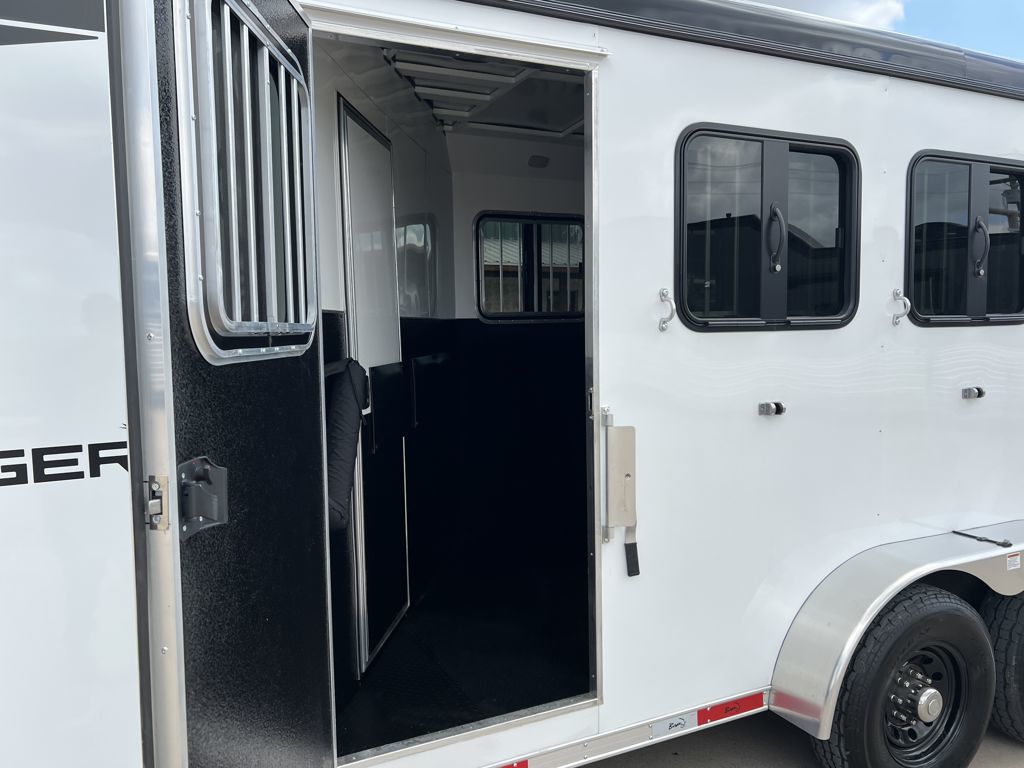 Trailer Photo 2