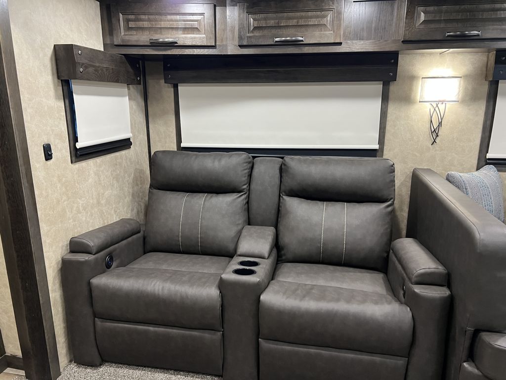 Trailer Photo 18