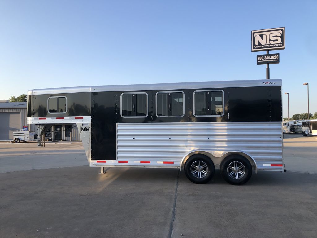 2026 Exiss 3 Horse Slant Load Gooseneck Trailer