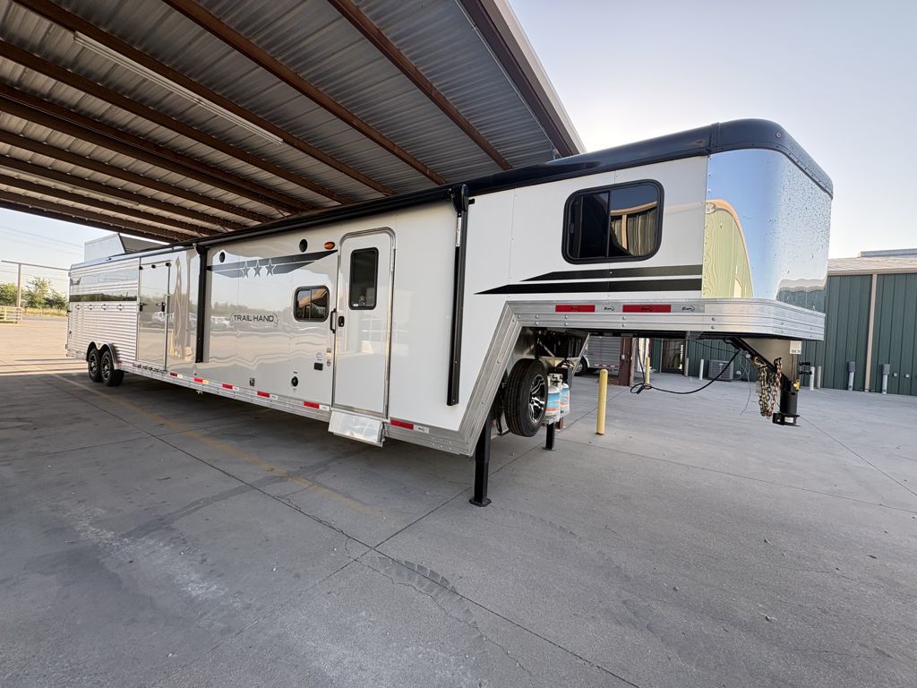 2027 Bison Trail Hand 15' Livestock 15' Living Quarters