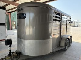 2020 2 horse CM 2 Horse Slant Load Bumper Pull Trailer
