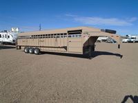 2026  horse Big Bend Trailers 7' x 32' Stock Trailer
