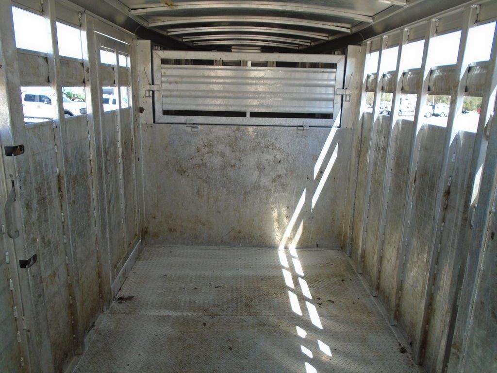 Trailer Photo 17