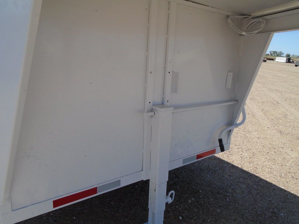 Trailer Photo 16