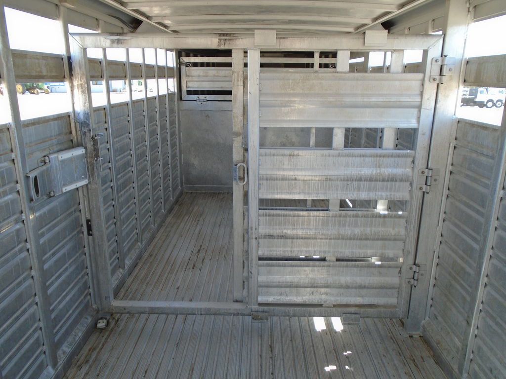 Trailer Photo 12