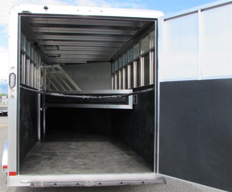 Trailer Photo 14