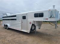 2024 Platinum Coach 25' stock combo 7'6" wide..swing out saddle rack!