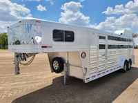 2024 Platinum Coach 22' stock combo 7'6" wide..swing out saddle rack!