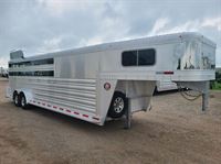 2024 Platinum Coach 26' stock combo 7'6" wide..the perfect trailer