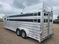 2024 Platinum Coach 26' stock combo 7'6" wide..the perfect trailer