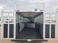 2024 Platinum Coach 26' stock combo 7'6" wide..the perfect trailer