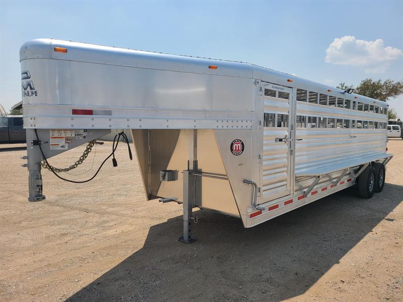 2024 Platinum Coach 24' bar top fender...ready for the ranch!!