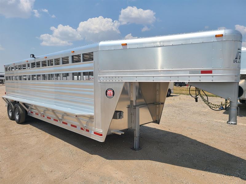 2024 Platinum Coach 24' bar top fender...ready for the ranch!!