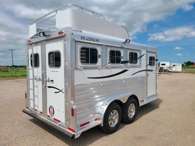 2026 Platinum Coach 3 horse bumper pull mangers