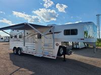 2025 3 horse Platinum Coach Outlaw 3HGN w/ 8'10" SW Outlaw GENERATOR